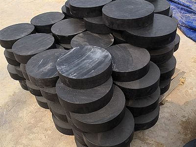 轮台县板式橡胶支座由若干层橡胶片与薄钢板经加压硫化